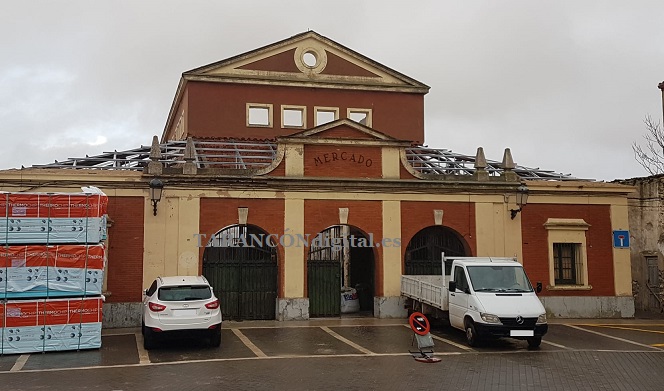 Comienzan las obras de reparación de la techumbre del Edificio del Mercado en Tarancón