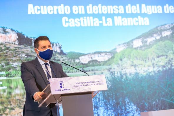 Page ha anunciado que las vacunas contra el Covid-19 llegarán muy pronto a Castilla La Mancha en concreto 150.000 dosis «que ya están prácticamente en camino»