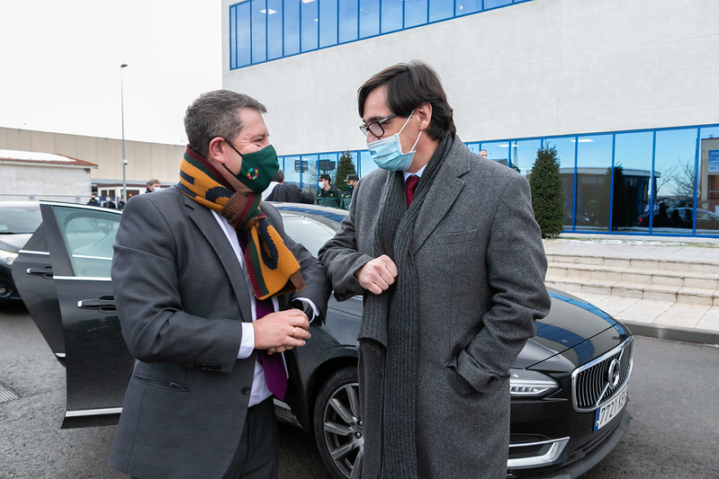 El grupo español Insud Pharma firma un acuerdo con AstraZeneca para fabricar los viales de su vacuna contra la Covid´19