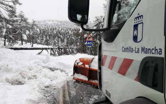 Mitma dispone 1.305 máquinas quitanieves y 221.508 toneladas de fundentes para hacer frente a las nevadas en Andalucía, Aragón, Cantabria, Castilla-La Mancha, Castilla y León, Cataluña, Comunidad Valenciana, Extremadura, La Rioja, Madrid y Región de Murcia