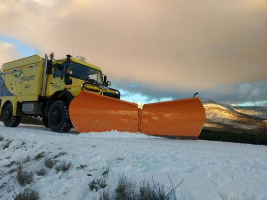 El Plan Infocam del Gobierno de Castilla-La Mancha suma ocho camiones con palas quitanieves para atender las emergencias meteorológicas de estos días