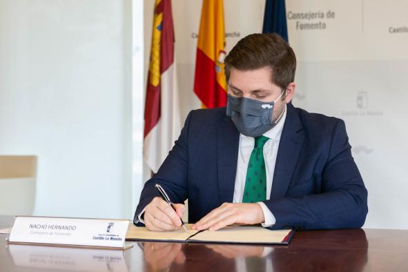 Castilla La Mancha abordará la mejora de la carretera CM-2026 en las interseciones de la CM-200 en Barajas de Melo y CM-2025 en Leganiel