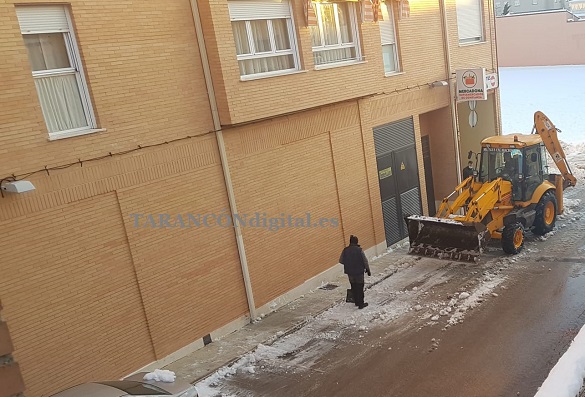 Continúan en Tarancón las tareas de limpieza y retirada de nieve con dispositivos del propio Ayuntamiento, brigadas Brif e Infocam
