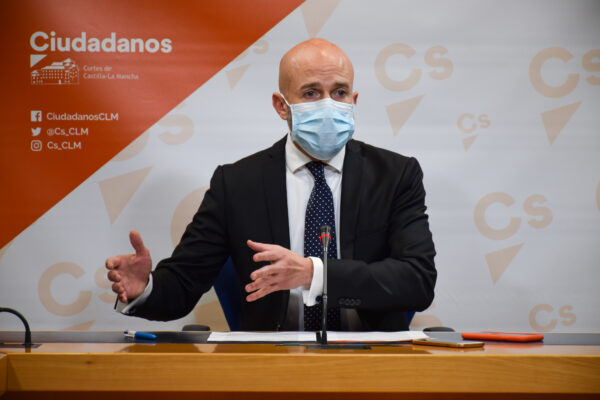 Zapata (Cs): “Si el PSOE reparte los Fondos Europeos entre sus socios separatistas como si fueran caramelos, C-LM va a salir muy mal parada”