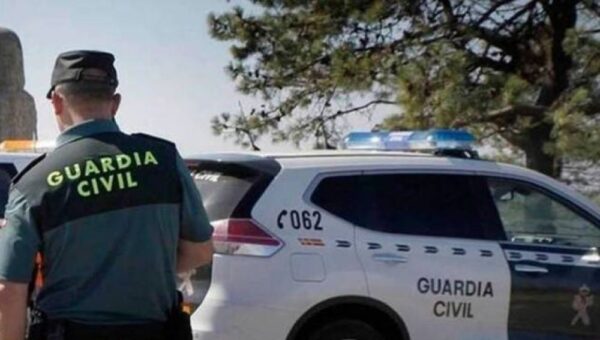 La Guardia Civil investiga al conductor de un vehículo por un delito de homicidio imprudente y dos delitos contra la seguridad vial en accidente de circulación