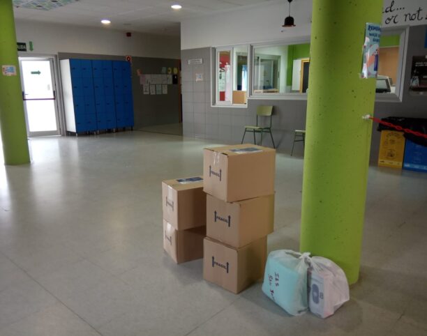 La junta envía a los centros educativos de la provincia de Cuenca alrededor de 30.000 unidades de material de protección