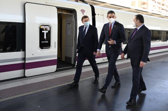 Pedro Sánchez destaca la apuesta del Gobierno por la cohesión y la vertebración territorial