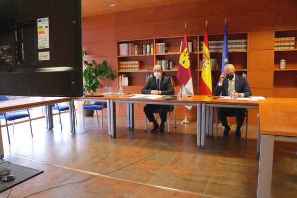 En Castilla-La Mancha todas las semanas se ha vacunado en primeras dosis contra la COVID-19 y se han asegurado las segundas dosis de las personas vacunadas