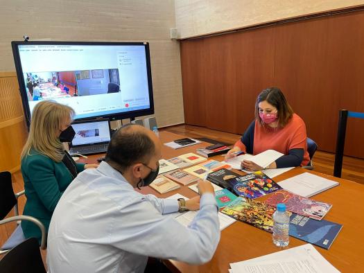 La Junta apoya al sector editorial de Castilla-La Mancha con la compra de 3.000 libros que serán distribuidos en las bibliotecas públicas