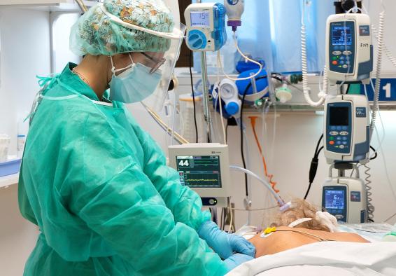 La provincia de Cuenca no registra ningún fallecido por Covid durante el fin de semana, y desde el viernes 36 nuevos contagios, hay 17 pacientes ingresados y se mantienen 7 en cuidados intensivos