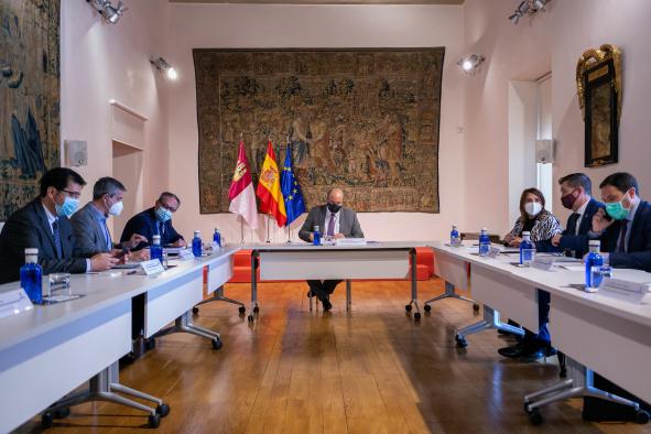 La Junta de Castilla La Mancha aborda con diputaciones y FEMP el Plan para captar los fondos europeos