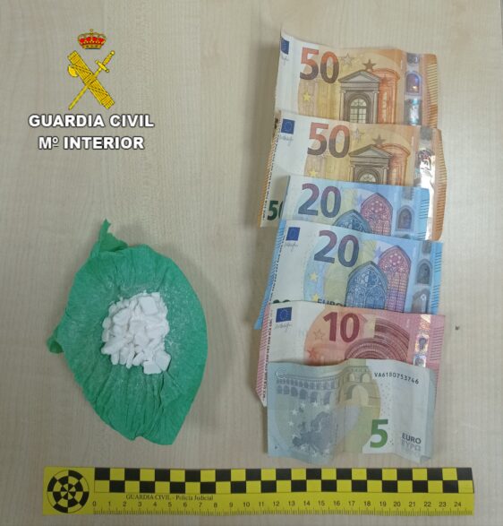 La Guardia Civil detiene a dos personas por tráfico de drogas en dos actuaciones distintas en Pantoja y Seseña