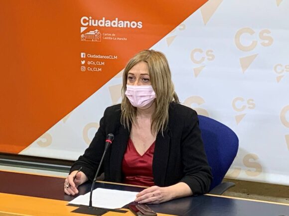 Tras un año de pandemia en educación: Picazo pone “un sobresaliente” a los docentes y “un suspenso” a la consejera