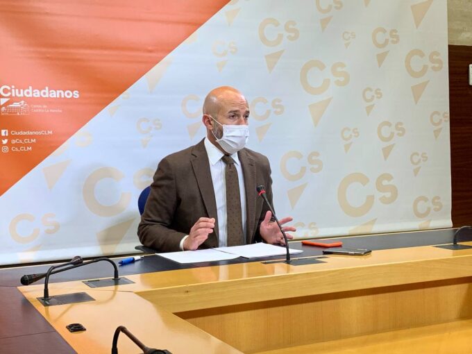 Ciudadanos propondrá mañana a la Cámara regional no dejar sin ayudas a los negocios que contrajeron pequeñas deudas en pandemia