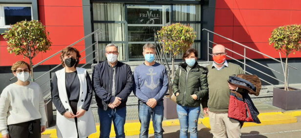 El secretario general de CCOO-Industria CLM y la secretaria general de CCOO-Cuenca visitan las instalaciones de la cárnica Frivall en Villar de Olalla