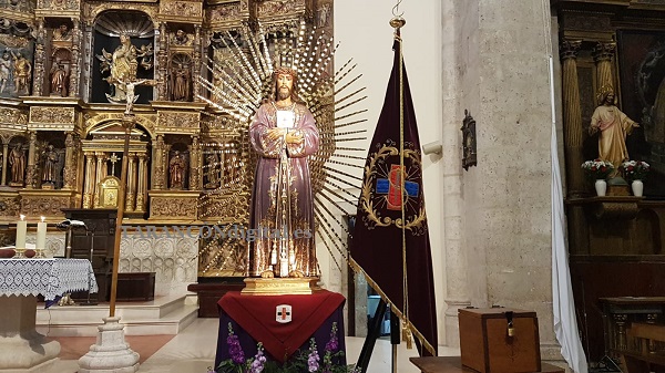 Primer viernes de Marzo y en Tarancón la Hdad. Jesús de Medinaceli ha expuesto a su imagen titular en el altar mayor
