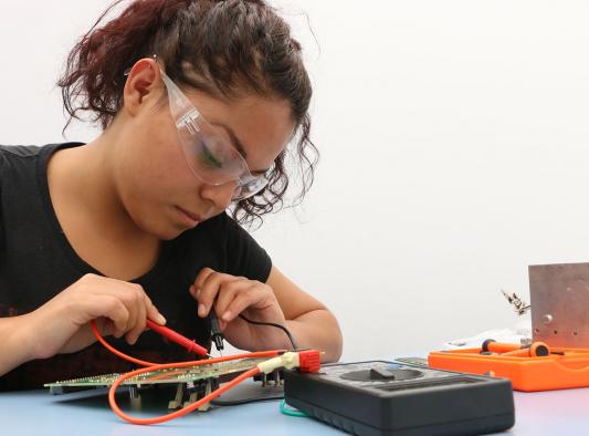 El Gobierno regional subvenciona 33 proyectos de innovación en FP para desarrollar en 27 centros educativos de la Comunidad Autónoma