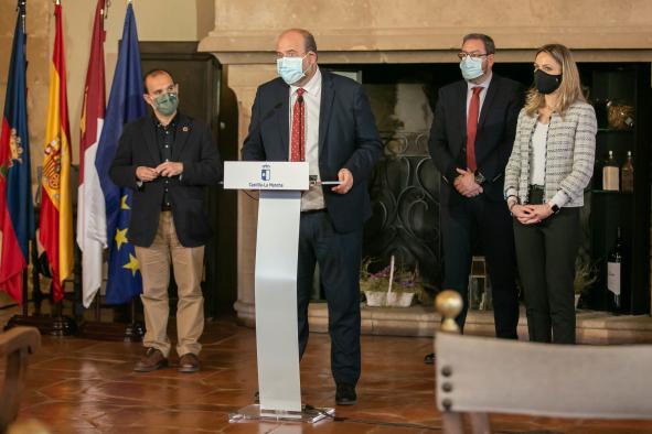 Castilla-La Mancha diseña una nueva convocatoria de 10.000 plazas de empleo público para consolidar los servicios públicos