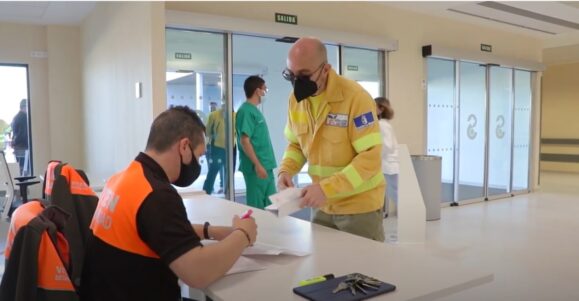 Castilla-La Mancha retoma la vacunación de profesionales esenciales con AstraZeneca