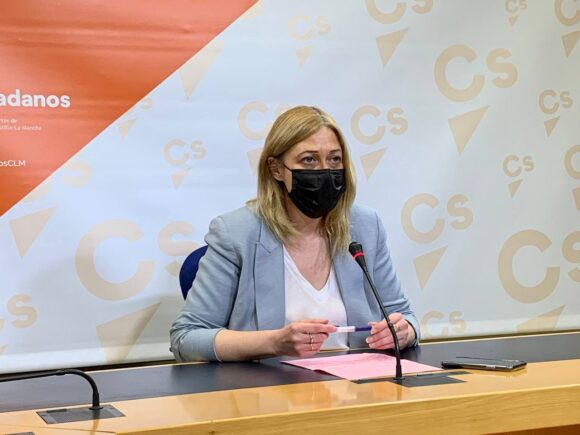 Picazo: “La izquierda y la derecha siembran el odio en la ciudadanía, pero cuando se apagan las cámaras se sientan a repartirse los jueces”
