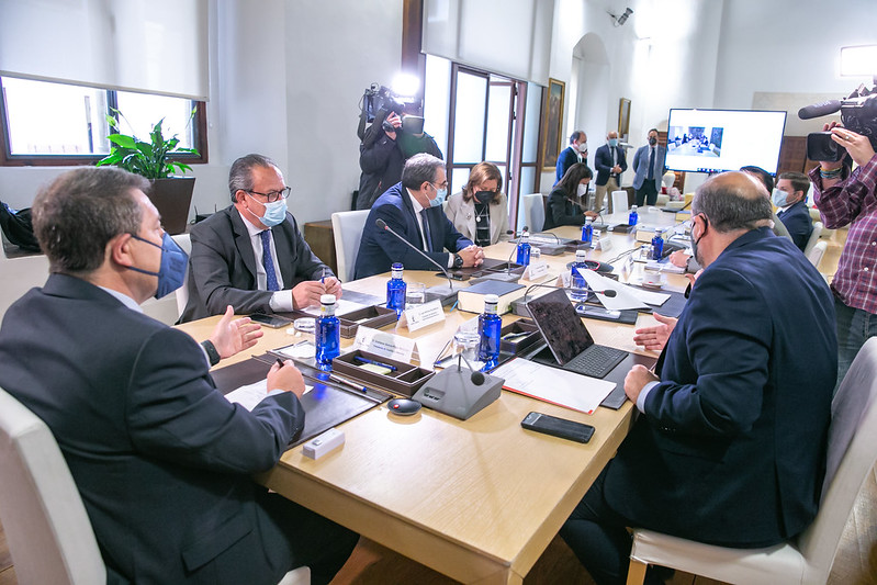 Castilla-La Mancha prolonga su cierre perimetral y el toque de queda será de 00:00 horas a 6:00 horas de la mañana desde el sábado