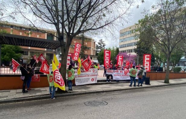 Delegados y delegadas del sector postal de UGT y CCOO en Cuenca: “Están aprovechando miserablemente la pandemia para acelerar el desguace de Correos”