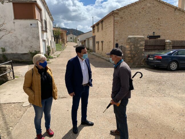 La Diputación de Cuenca colaborará con el Ayuntamiento de Fuertescusa en una ampliación de la vía ferrata