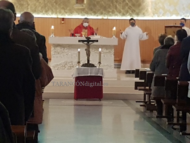 Celebración de la Muerte del Señor Oficios en la Parroquia de San Víctor y Santa Corona de Tarancón