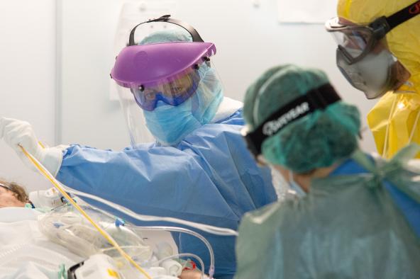La provincia de Cuenca suma en las últimas 24 horas  59 nuevos contagios por Coronavirus, 7 pacientes permanecen ingresados aunque todos ellos en cama convencional