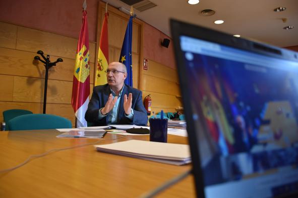 La Junta invita a las diputaciones a sumarse a una agenda común que aúne las medidas contra la despoblación