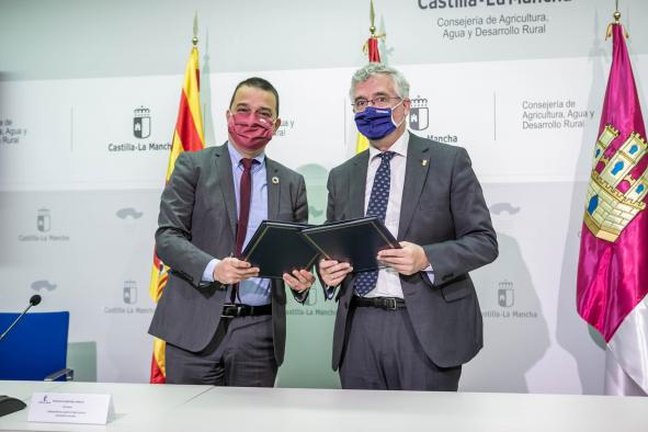 Aragón y Castilla-La Mancha acuerdan impulsar un cambio de la PAC en beneficio de la agricultura familiar y los profesionales