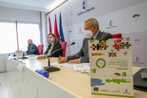 Castilla La Mancha incluirá a los sectores del vino y la cerveza en los CNAE beneficiarios de las ayudas por las pérdidas derivadas del COVID
