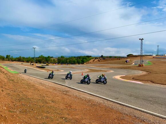 45 jóvenes pilotos, de dos nacionalidades,  se han dado cita en la VI edición del Programa Road To MotoGP, para la selección de los 30 que formarán el equipo para Copa Dani Rivas