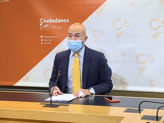 Zapata (Cs) denuncia la «incoherencia» de quienes llamaron «traidor» a Ciudadanos por apoyar el estado de alarma