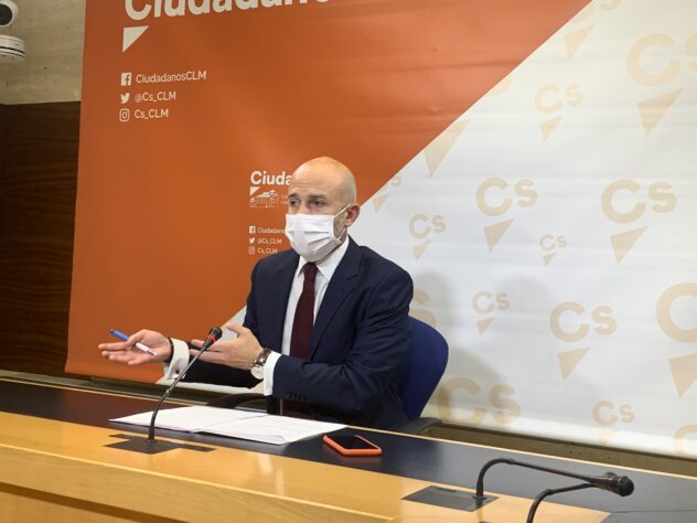 Ciudadanos afirma que no participará en el «timo de la estampita» de la comisión de hoy que debía centrarse en los Fondos Europeos