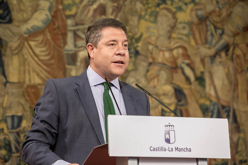 Page anuncia que a primeros de Junio comenzarán a vacunarse los del grupo de edad de 40 a 49 años y a finales de ese mismo mes los de 30 a 39 años