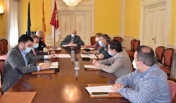 El subdelegado del Gobierno en Cuenca preside la reunión del Grupo de Trabajo Provincial para la colaboración entre la Inspección de Trabajo y las Fuerzas y Cuerpos de Seguridad del Estado