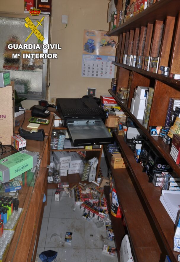 La Guardia Civil detiene a un peligroso delincuente por cometer robos en estancos