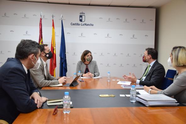 Castilla-La Mancha destaca su compromiso con el desarrollo de las energías renovables y el crecimiento sostenible de la región