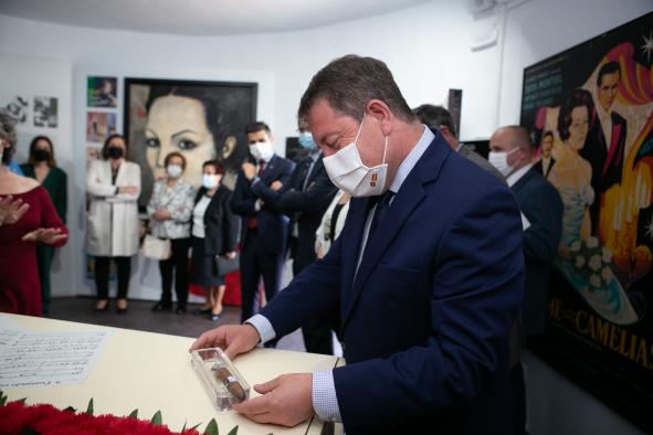 García-Page anuncia nueva iluminación para los molinos de Criptana y avanza que la gastronomía centrará la participación de Castilla-La Mancha en Fitur 2022