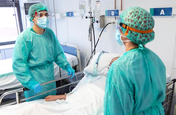La provincia de Cuenca registra hoy 14 nuevos contagios por Covid, disminuyen los pacientes ingresados que bajan a 12, dos de ellos en cuidados intensivos en una jornada sin fallecidos