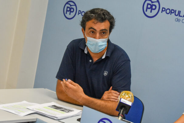 El Grupo Popular apunta que el concejal Valero utiliza de nuevo el procedimiento de urgencia en las Escuelas de Verano “para tapar su nula y nefasta gestión”