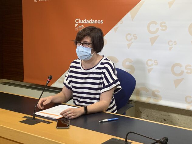 Cs exige a Bienestar Social que la norma sea “mayores en su hogar” y que la excepción sea “la institucionalización”