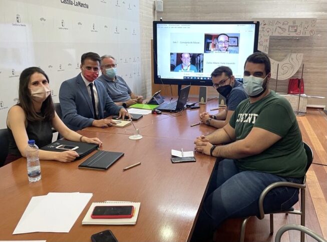 La Plataforma de la Juventud C-LM se reúne con la Dirección General de Juventud y Deportes para avanzar en la situación actual de la juventud de la región.