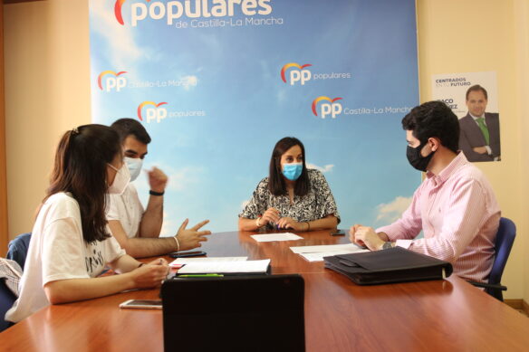 La Plataforma de la Juventud C-LM solicita al Pleno de las Cortes de Castilla-La Mancha la creación de un espacio de juventud regional