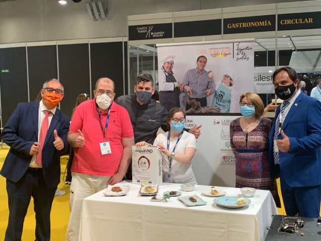 La Diputación promociona los productos agroalimentarios conquenses en Madrid Fusión junto a Jesús Segura y los actores de Campeones