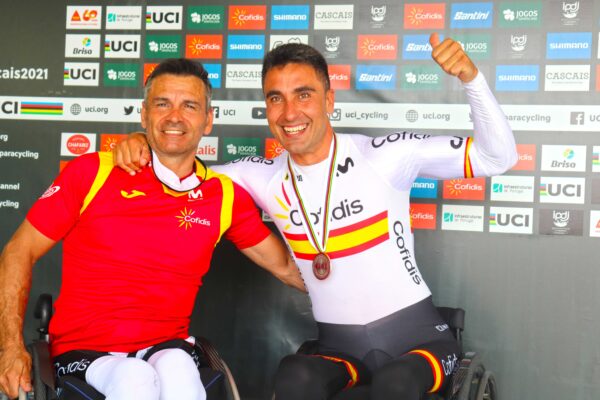 “Es la medalla mas valiosa de las que he conseguido hasta ahora” decía Luis Miguel García Marquina, tras proclamarse campeón del Mundo de Ciclismo Adaptado contra reloj MH3, en el circuito de Estoril.