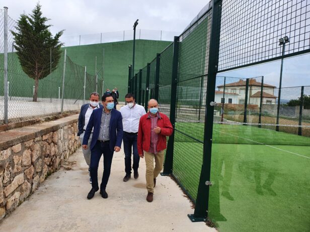 La Diputación de Cuenca invierte 15.000 euros en el arreglo de las pistas polideportivas de Fuentelespino de Moya