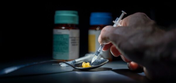 Los efectos de la pandemia aumentan los riesgos de las drogas, ya que los jóvenes subestiman los peligros del cannabis