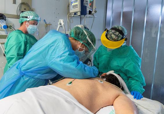 La provincia de Cuenca registra hoy 10 nuevos contagios por Covid, baja el número de pacientes ingresados hasta los 6, 3 de ellos en cuidados intensivos en una jornada más sin fallecidos